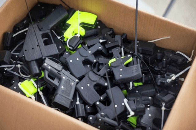 Житель Хьюстона заработал 3 тысячи долларов на государственной программе выкупа оружия, распечатав его на 3D-принтере