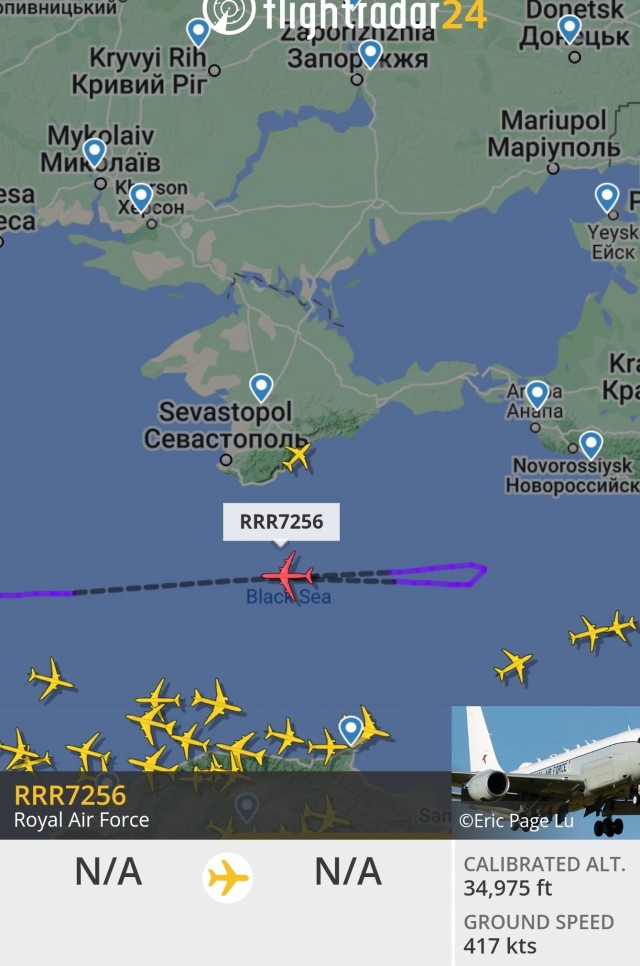 Британия подала заявку на перелет самолета-разведчика RC-135 над Россией