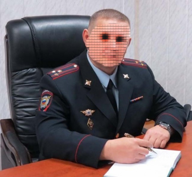 В Томске полковник полиции влюбился в подчинённую и запугивал коллег, которые об этом узнали