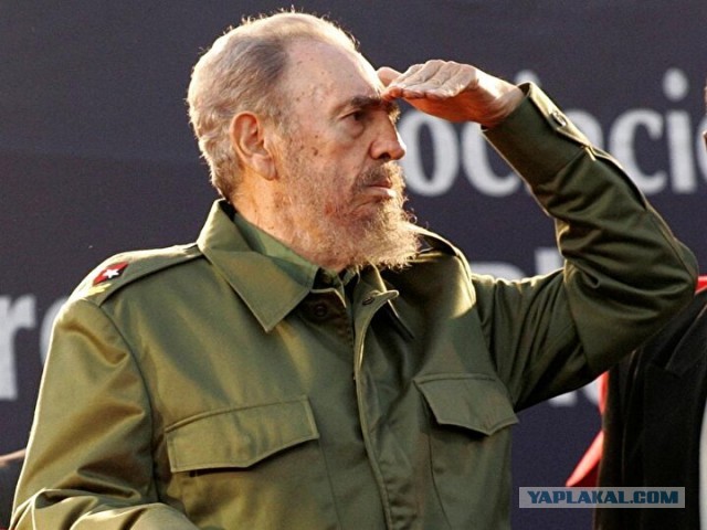 Чел поделился в соцсетях старым фото своей мамы