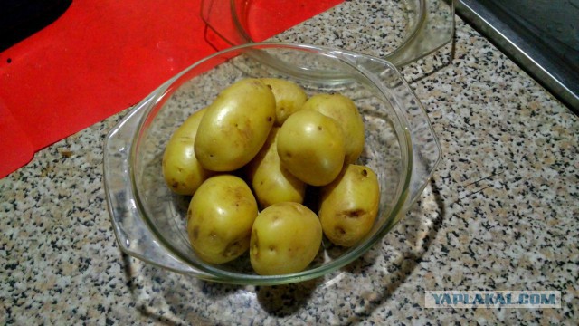 Картофель в микроволновке