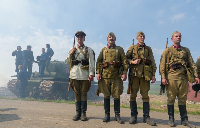 На «Линии Сталина» показали восстановленный танк КВ-1. Когда-то такой подбил 22 немецких «панцера»