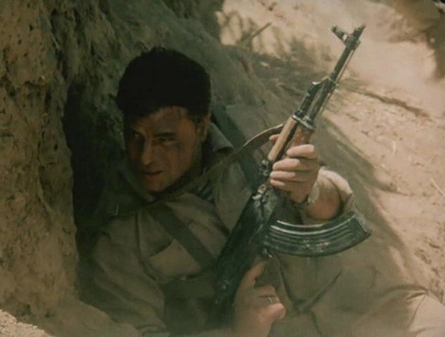 Микеле Плачидо, сыграл роль русского десантника в фильме «Афганский излом» и спас съёмочную группу