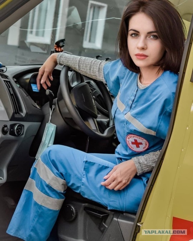 Медицинские работницы и медички