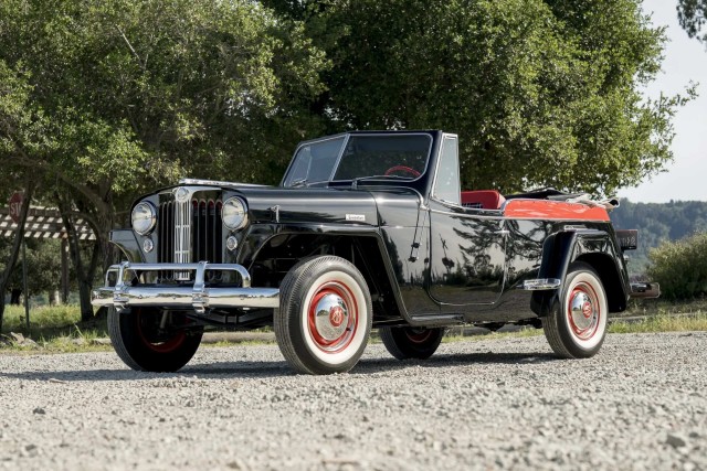 Willys Jeepster. Забавного автомобиля пост