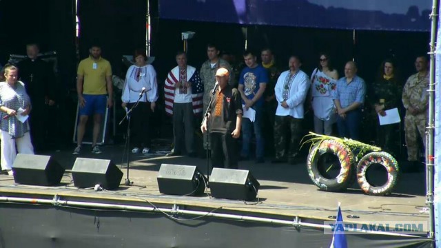 В Киеве проходит «народное вече».)))