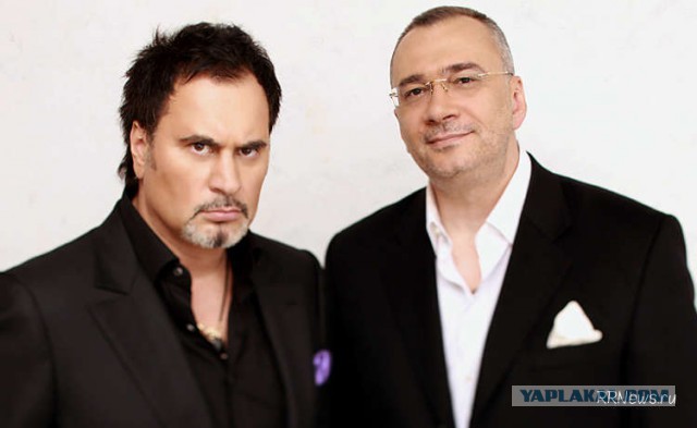 Знаменитости и их родные братья с сестрами