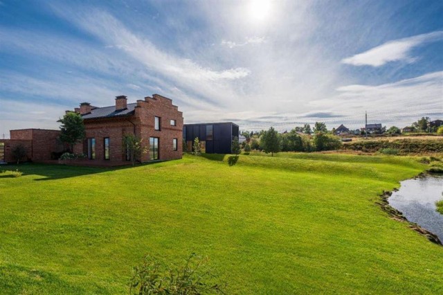 А теперь о некоторых сокровищах генерала Попова, задержанного по делу о хищении 40 млн рублей в парке "Патриот"