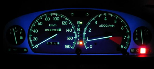 Невероятные «фишки» японских автомобилей 80-х