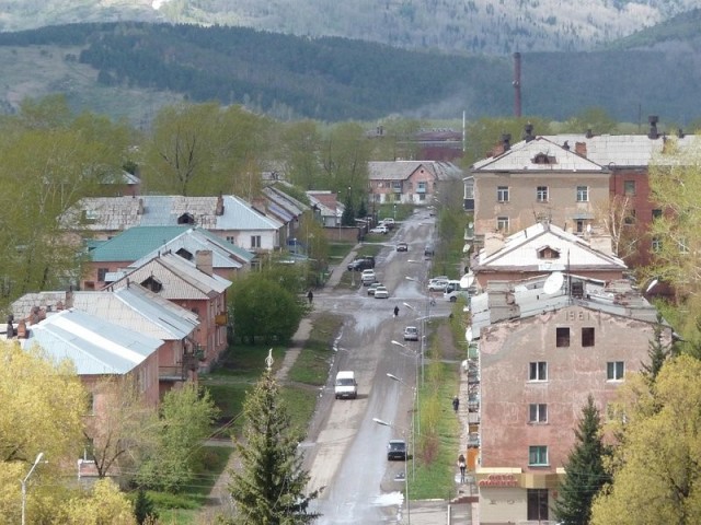 Суровая горка для подготовки к суровой жизни с детства