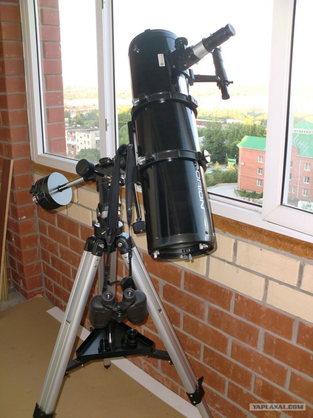 Вышел на балкончик — глянь... в телескоп!