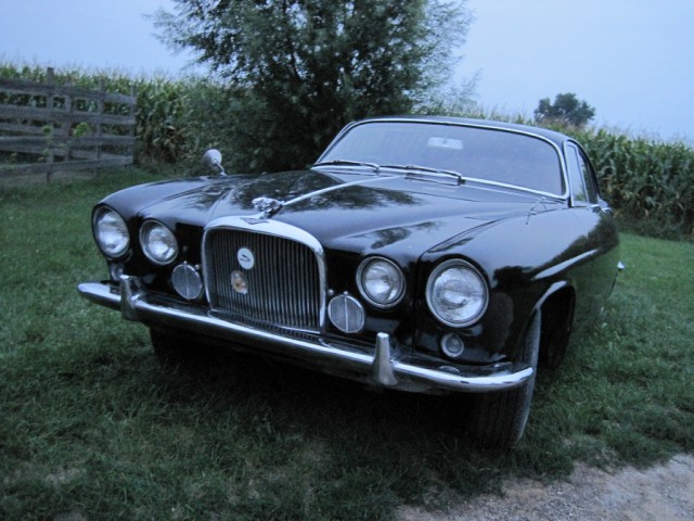 Законсервированный Mercedes W123
