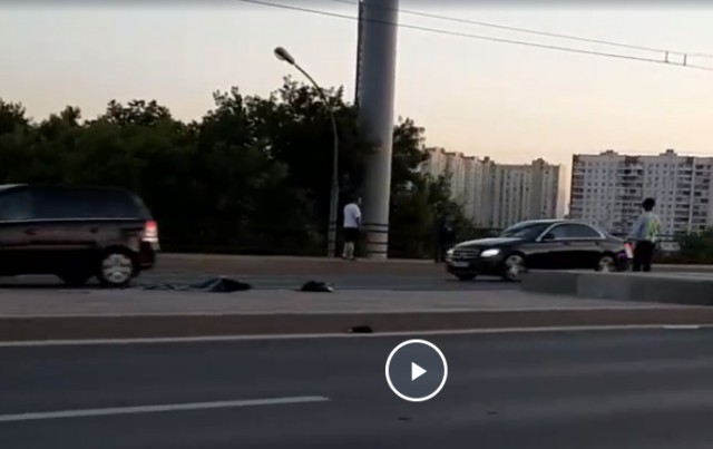 В аварии на Каширском шоссе в столичном районе Москворечье-Сабурово погибли два человека.