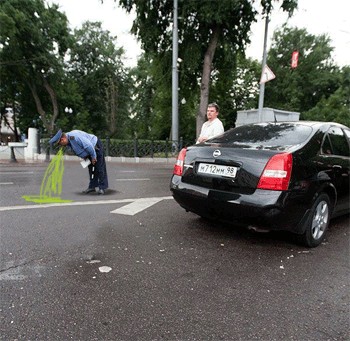 Наша служба и опасна и трудна
