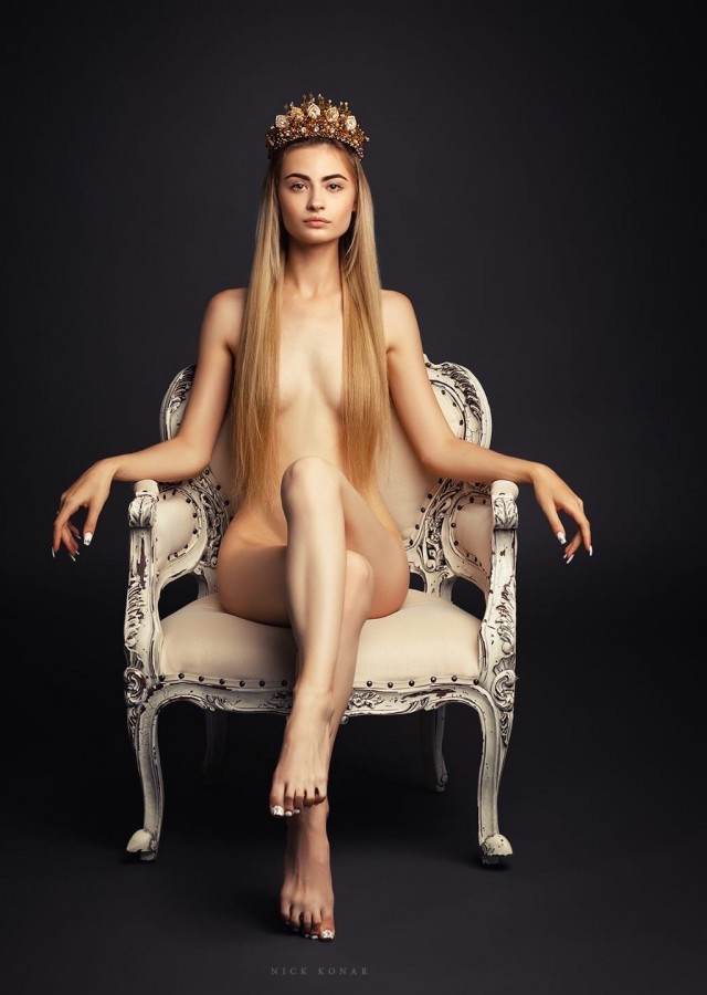 Девушки из Сети к Пятнице.