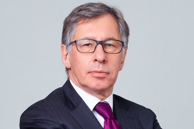 Бывший председатель совета директоров «Альфа-Банка» Петр Авен не знает, как выжить под санкциями