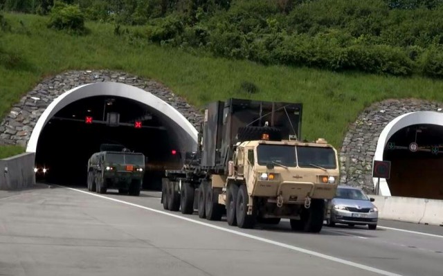 МИД РФ: ВС России вправе считать законной целью транспорты США и НАТО с оружием, следующие по территории Украины