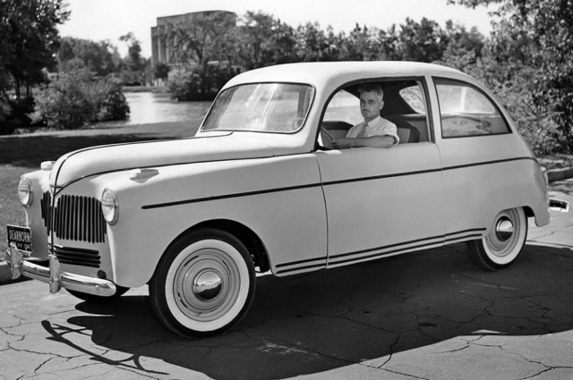 Почему не выпускают автомобили из нержавеющей стали?