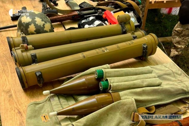 Ребенок на выставке выстрелил из гранотамета