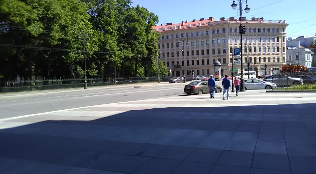 С 1 апреля с совершеннолетних туристов в Петербурге начнут взимать курортный сбор в размере 100 рублей в сутки