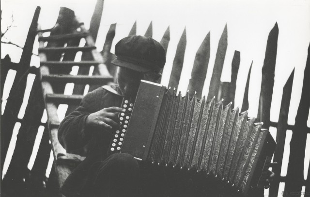 Чёрно-белый мир