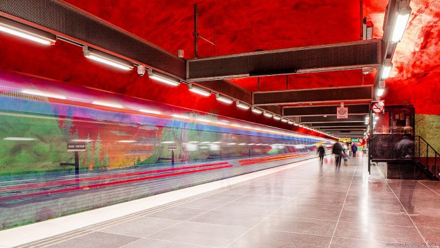 Давайте проедемся в Стокгольмском метрополитене.