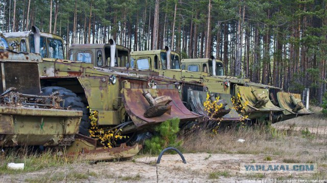 Украина стянула тяжелую технику к границе с Крымом