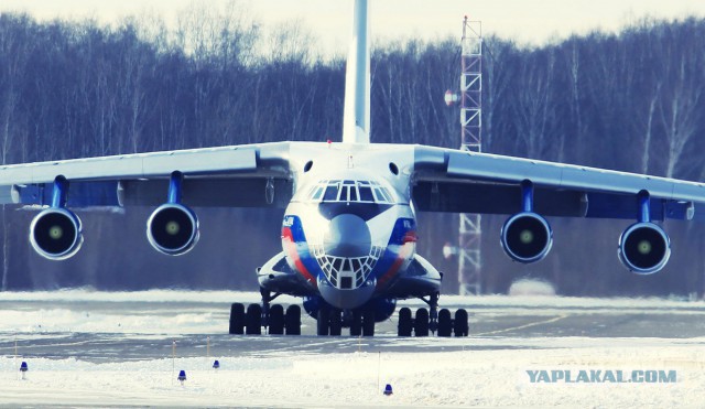 Что внутри у Ил-76?
