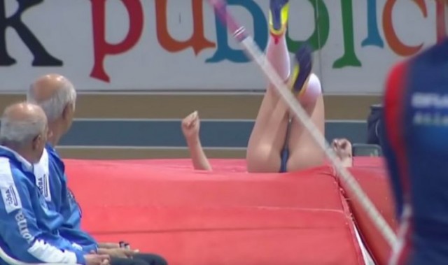Ещё немного слегка пошлых картинок с надписями 16+ (23.06)