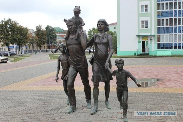 Необычные статуи мира