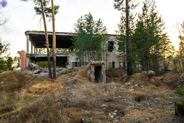 Огромный заброшенный бункер КП 53-й "Читинской" ракетной армии РВСН