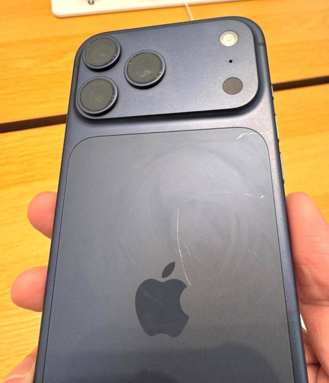 iPhone 17 слишком сильно царапаются