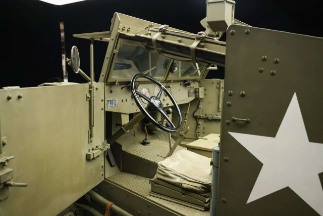 1942 White M3A1 Scout Car. Автопятница №140