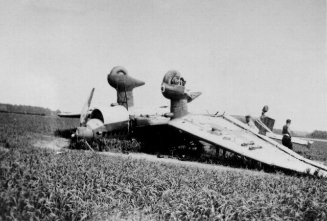 Редкий кадр! Гибель пикирующего бомбардировщика Ju-87
