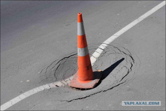 В Саратове сгорела Ауди из-за приоткрытого люка