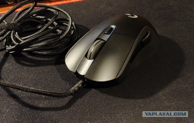 Продам игровую мышку Logitech G403