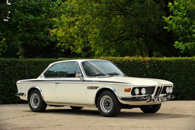 BMW E32 с двигателем V16 – безумный концепт, который так и не пошел в серию