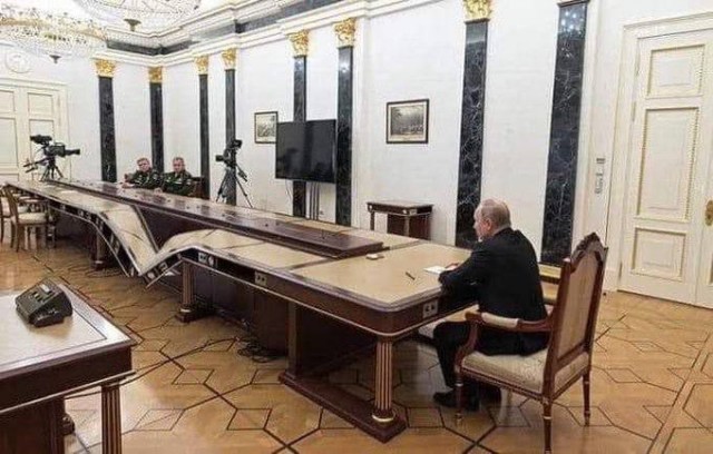 СК РФ опубликовал видео с Крымского моста, где работают следователи