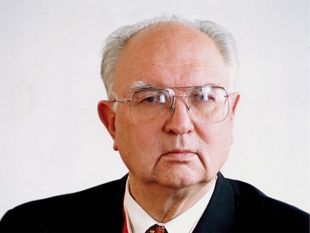 «Ушла легенда»: умер создатель авиационной ядерной триады СССР Евгений Федосов