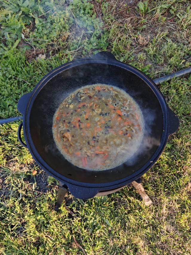 Пятница. Вечер.