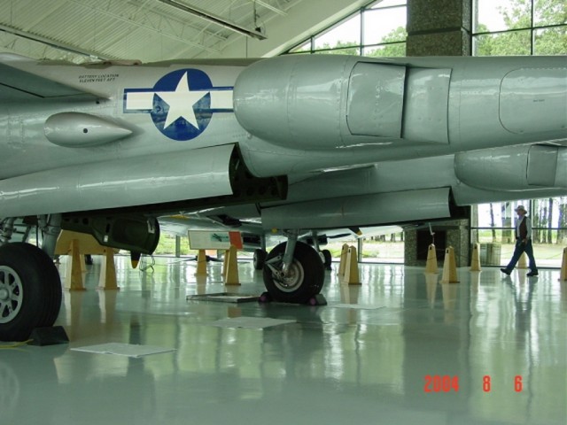 Многоцелевой истребитель P-38 «Lightning»