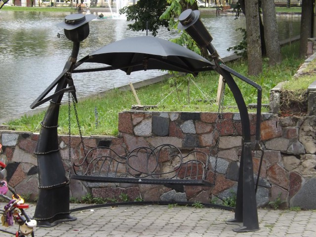 Сядь со мною рядом!