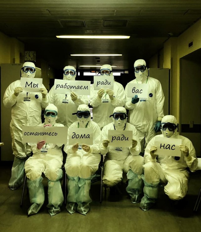 Фото итальянских врачей после смены