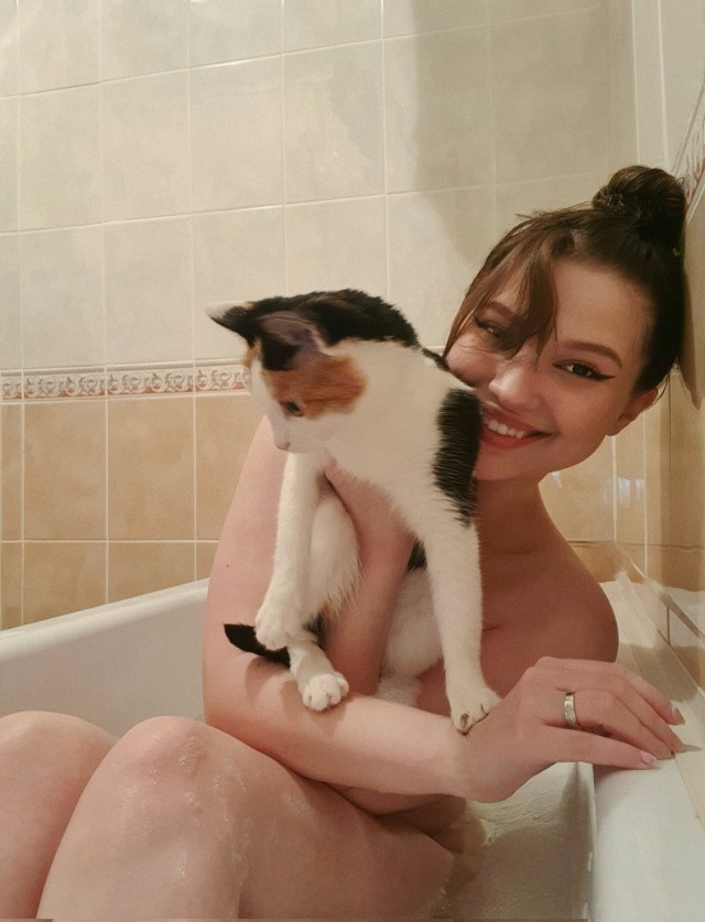 Пятница. И немного слегка пошлых картинок с надписями и без 16+ (02.09)