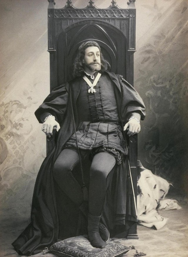 Лица, события, эпохи: редкие исторические фотографии, которые перенесут вас в другое время