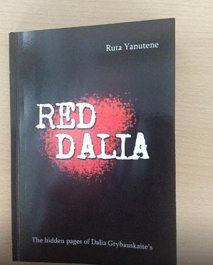 Унизили президента Литвы книгой с биографией