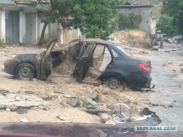 В Севастополе разбушевалась стихия