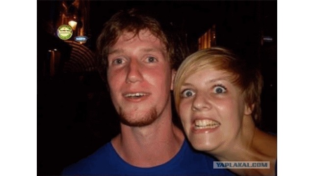 Вытянулась: картинка и 2 жабы