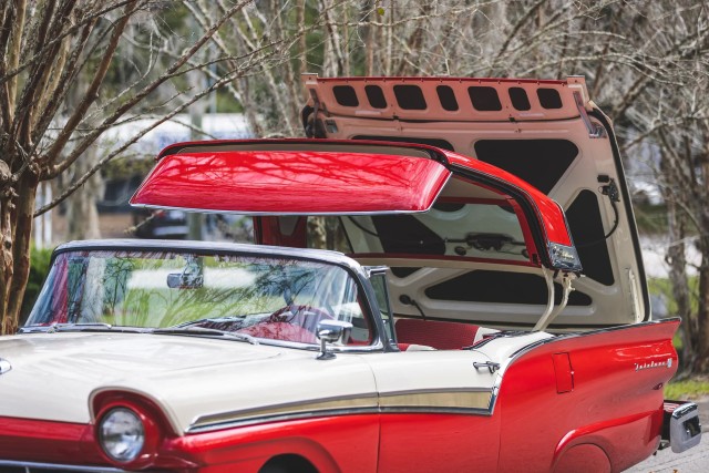 1959 Ford Fairlane 500 Galaxie Skyliner. Автопятница №51