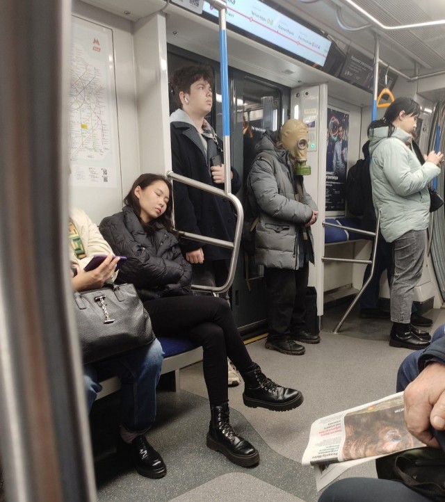 Модники из российского метрополитена